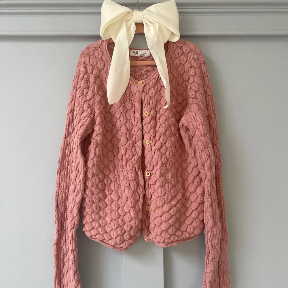 Girls H&M Dusty Rose Pintuck Textured Button Up Sweater w/Wood Buttons size 8-10